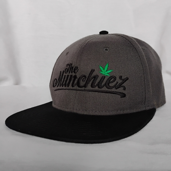 The Munchiez Grey & Black Indie YouTube Food Review Snap Back Cap Marijuana Leaf - Picture 2 of 9